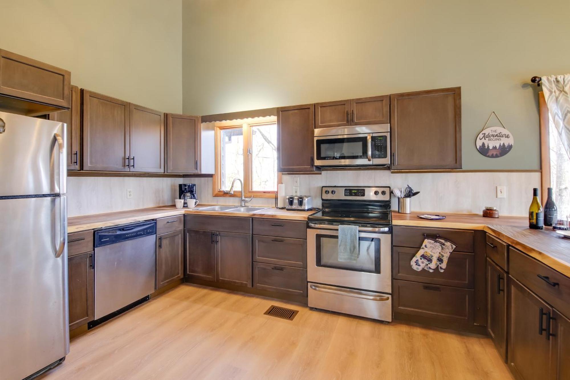 Gatlinburg Mountain Cabin With Hot Tub, Deck And Games מראה חיצוני תמונה